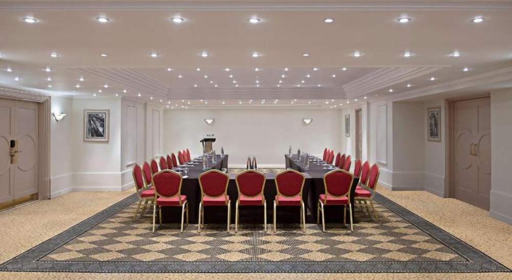 Radisson Blu Martinez Hotel Beirut