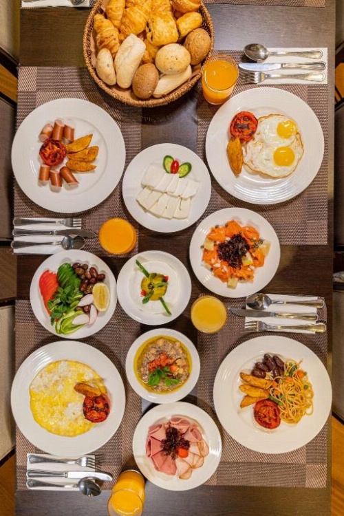 Radisson Blu Martinez Hotel Beirut image 9
